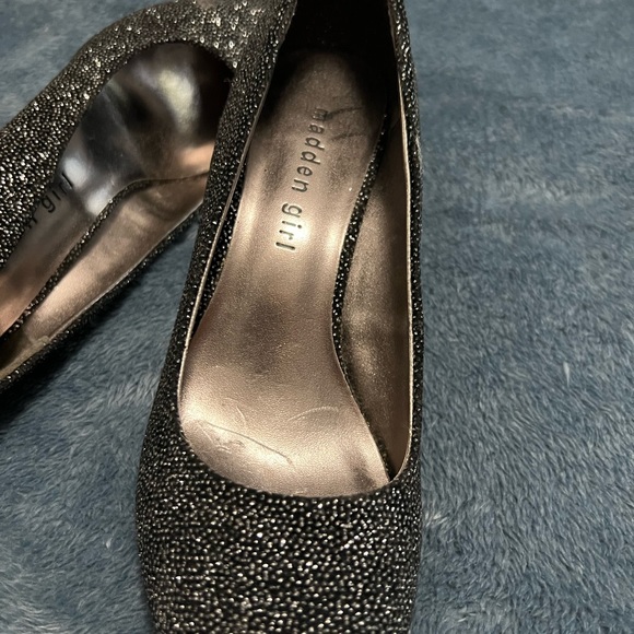 Madden girl heels. Worn only a few times - Picture 2 of 5